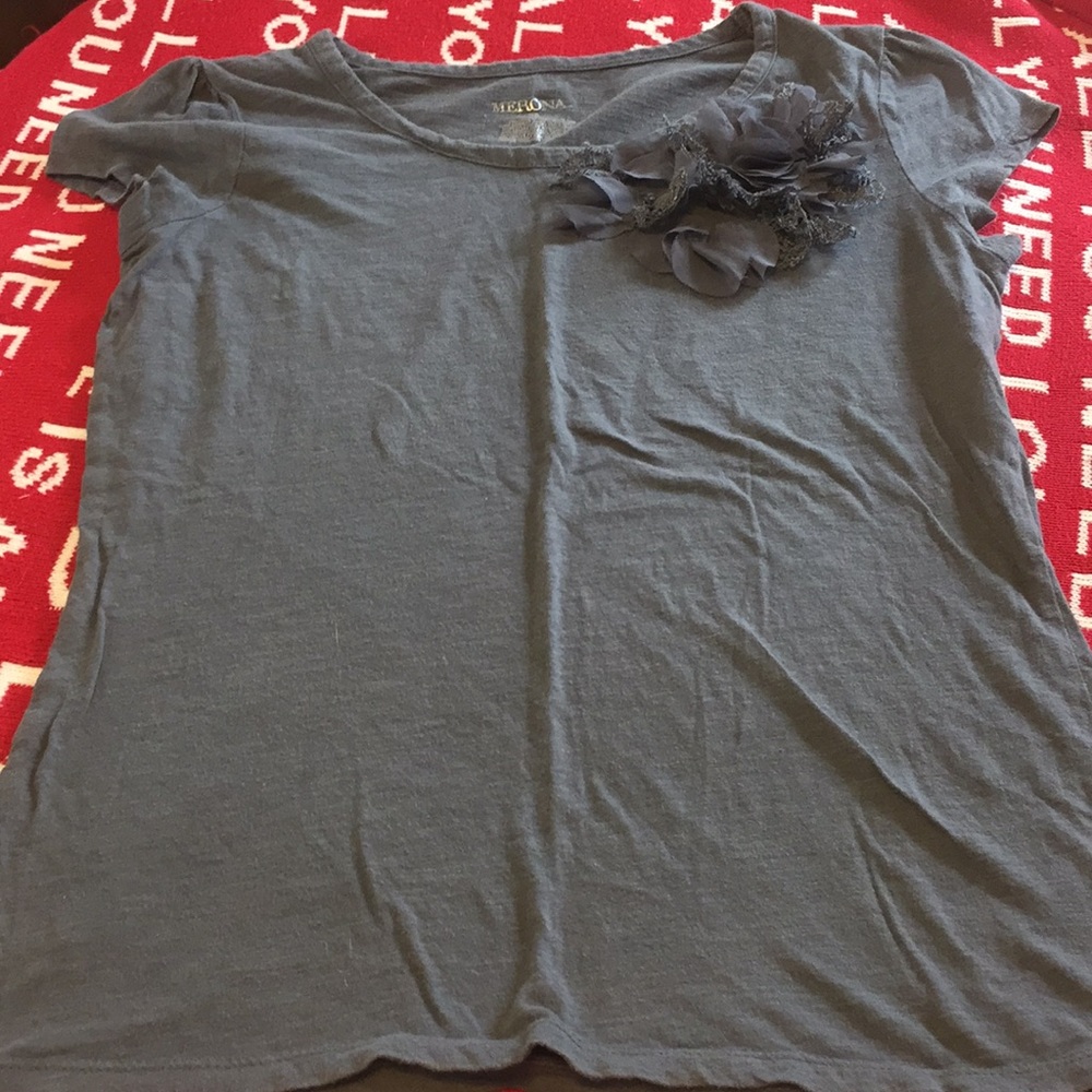 Merona brand XS top with flowers